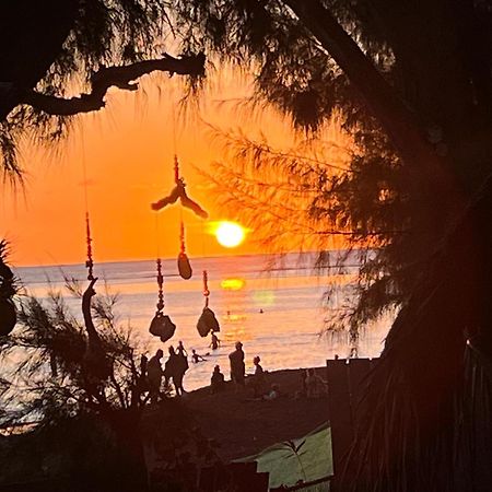Mahina Pointe Venus Lodge מראה חיצוני תמונה